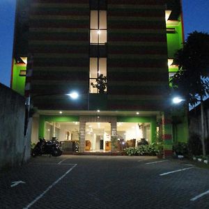 Hotel Caravan Tanah Abang